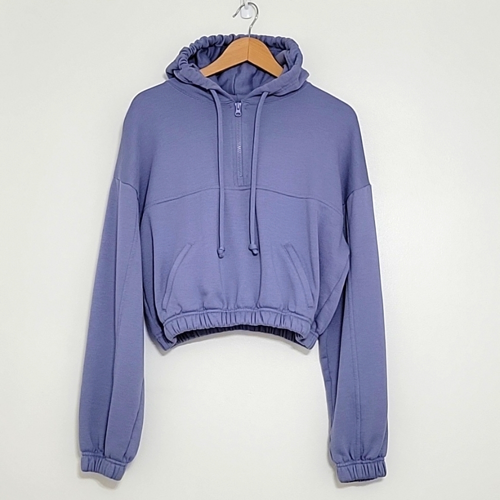 ALO Yoga Lavender Cropped Hoodie Pullover